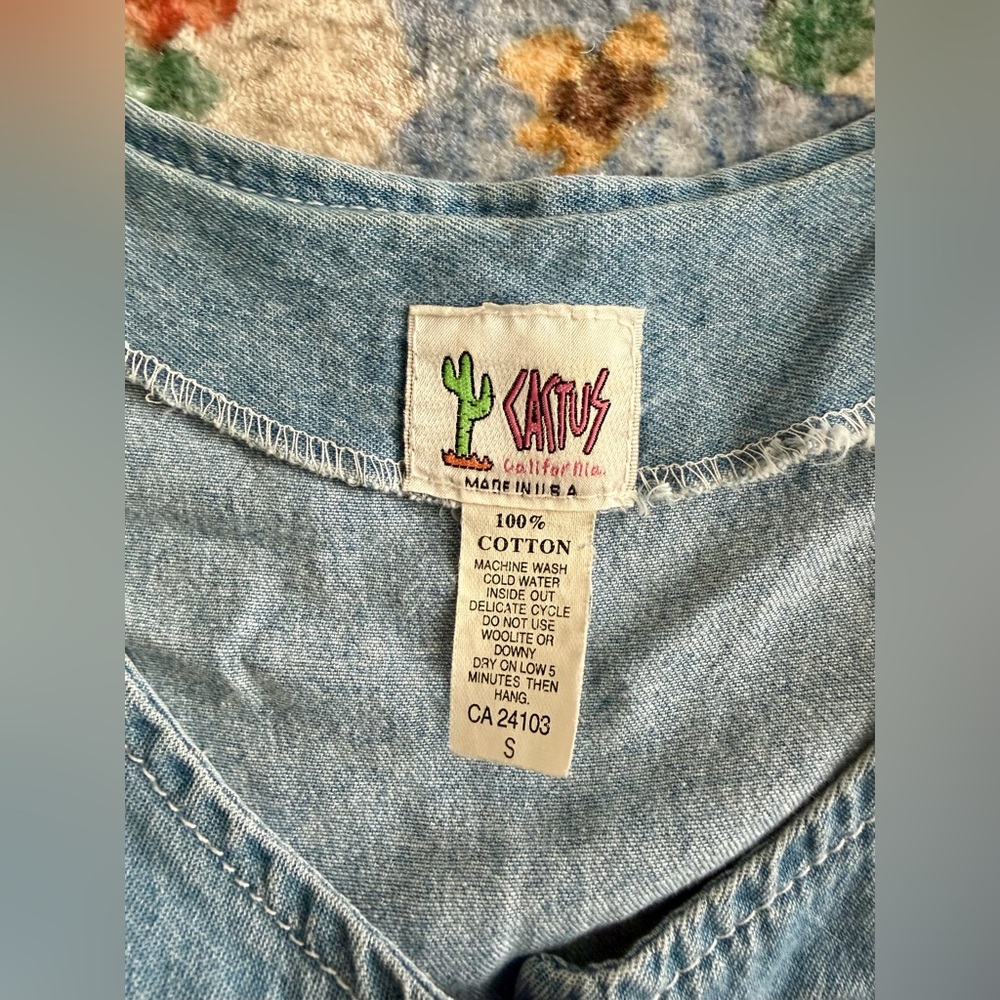 Vintage Denim Dress with Star and Flag Embroidery - Picture 8 of 9